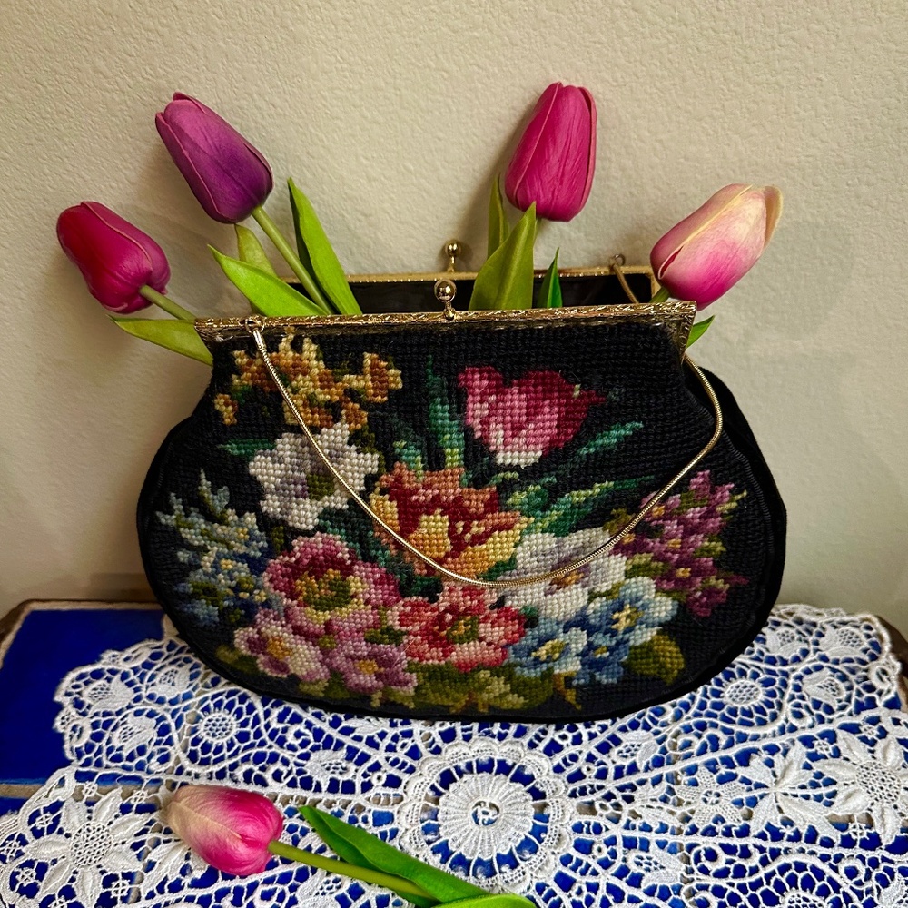 Needlepoint Handbag w/ Floral Bouquet & Black Velvet, Gold Chain, c1950s - Handm